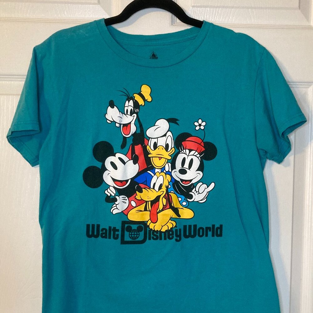 Walt Disney World "Mickey & Friends" Turquoise T-Shirt - Adult M - Collectable!
